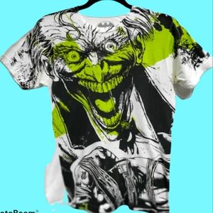 Batman's Joker tshirt size Small